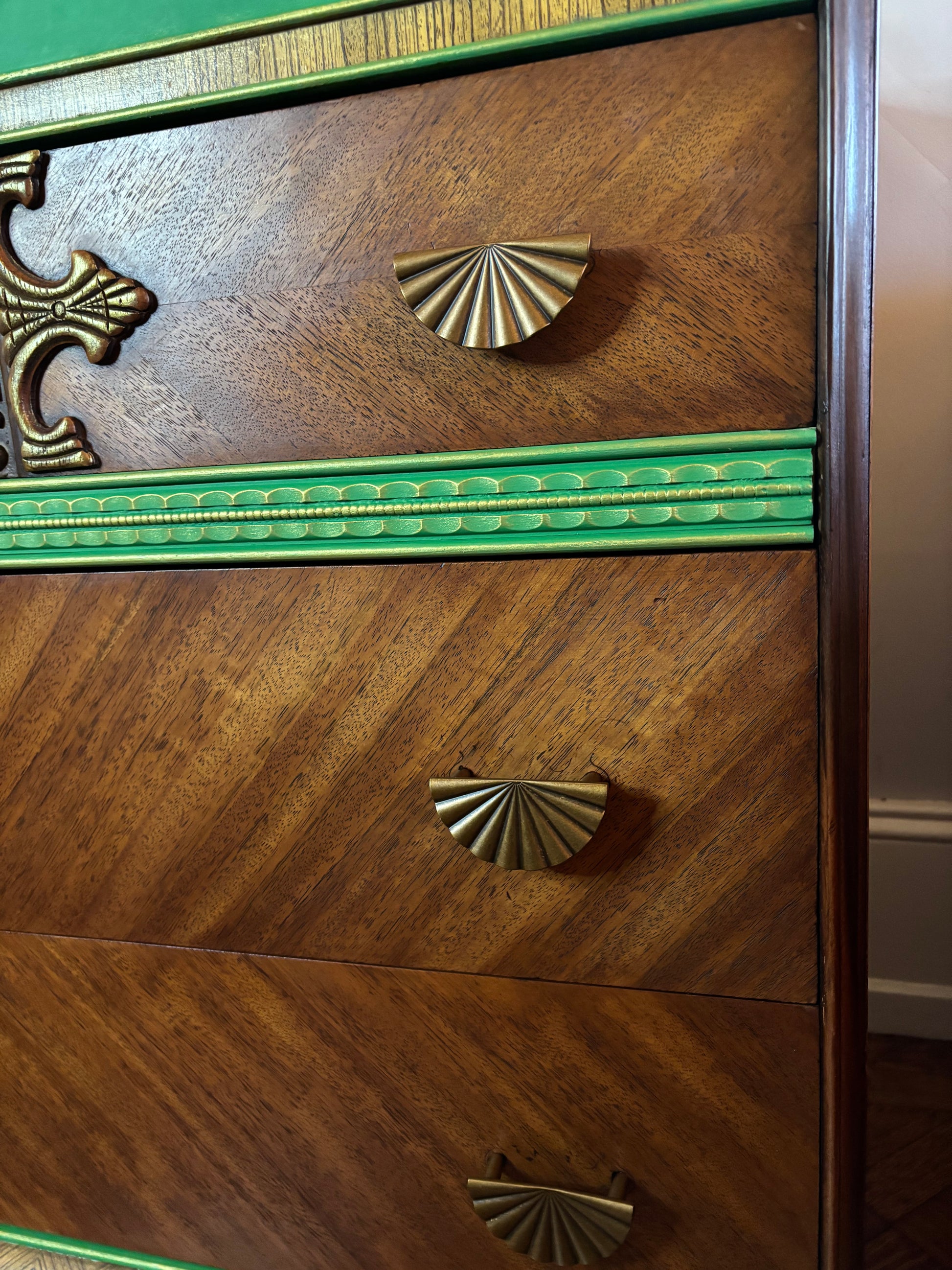Art deco waterfall dresser - Green Top and Frame and Brown Mahogany Ve Fabio Verdiani Designs Art deco waterfall dresser - Green Top and Frame and Brown Mahogany Ve Fabio Verdiani Designs