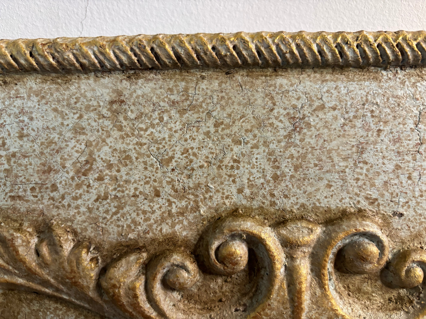 Gustavian Blue decorative accent in Patina Toscana with gold trims