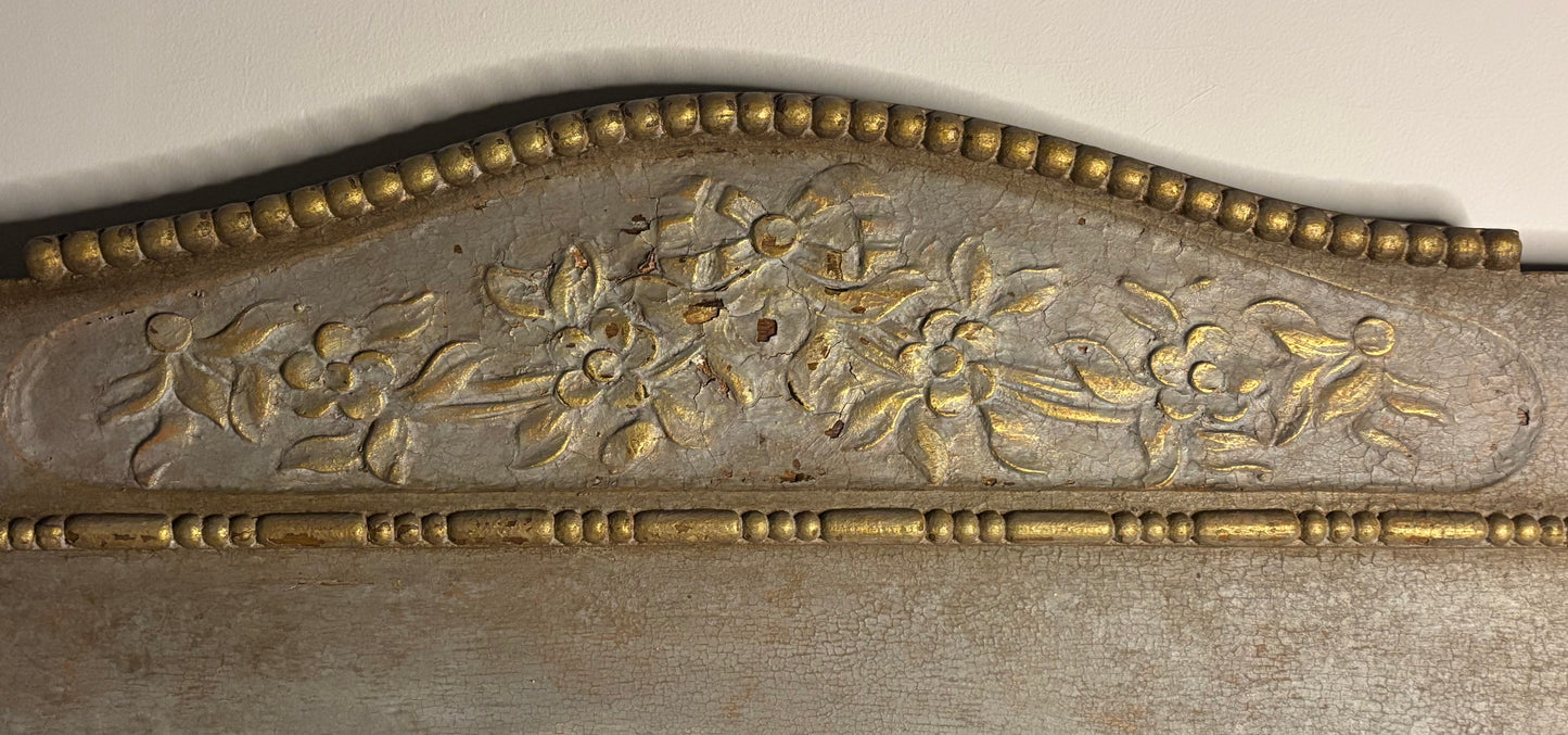 Gustavian Grey oval mirror in Patina Toscana with golden decorative molding