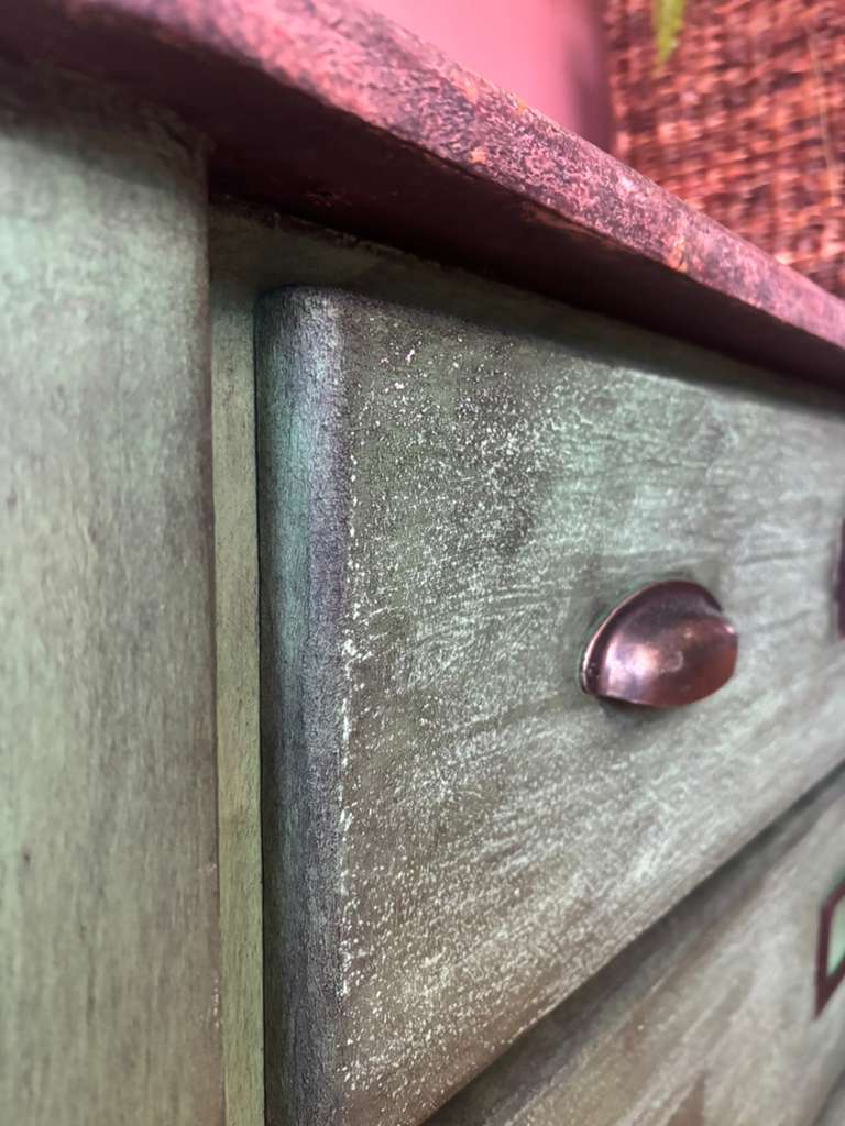 Solid pine chest of drawers - Industrial Look, stenciled typography, worn out effect top