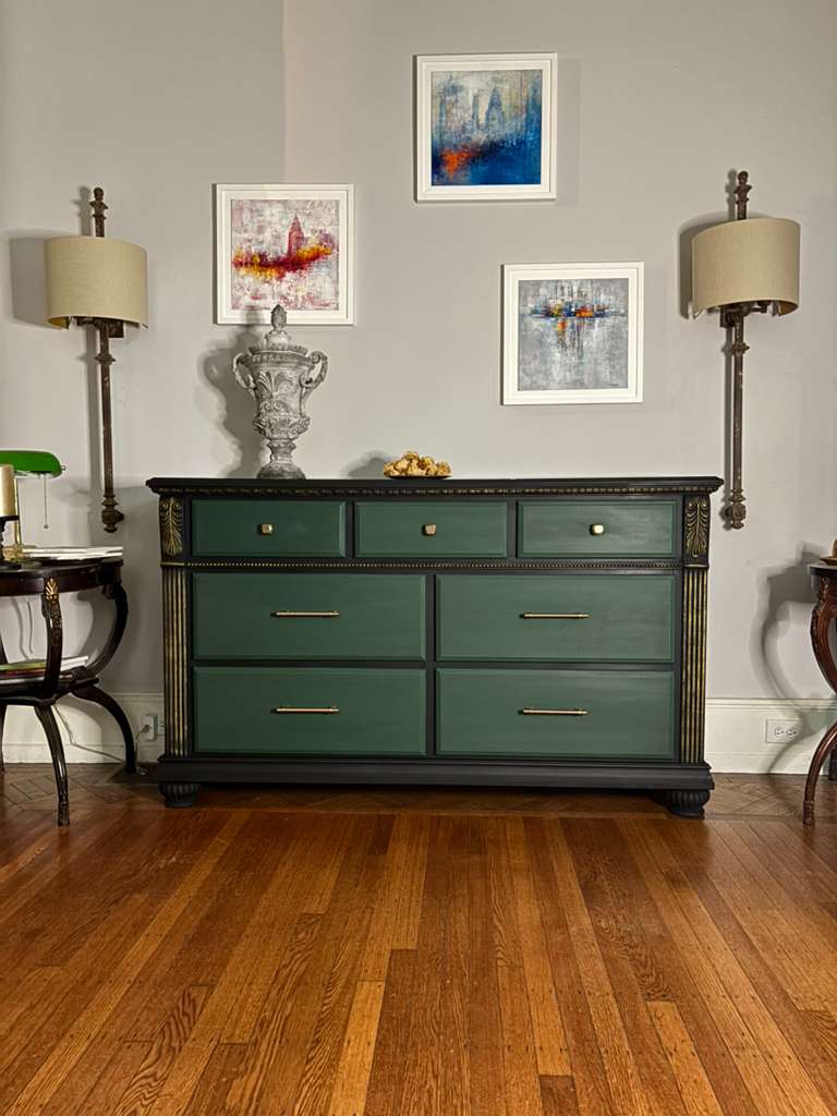 Solid Mahogany 7 Drawers Chest finished in emerald green and black with touches of gold.