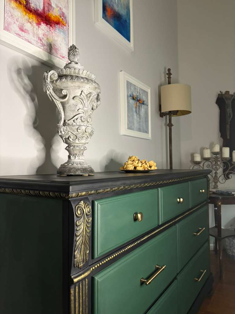 Solid Mahogany 7 Drawers Chest finished in emerald green and black with touches of gold.