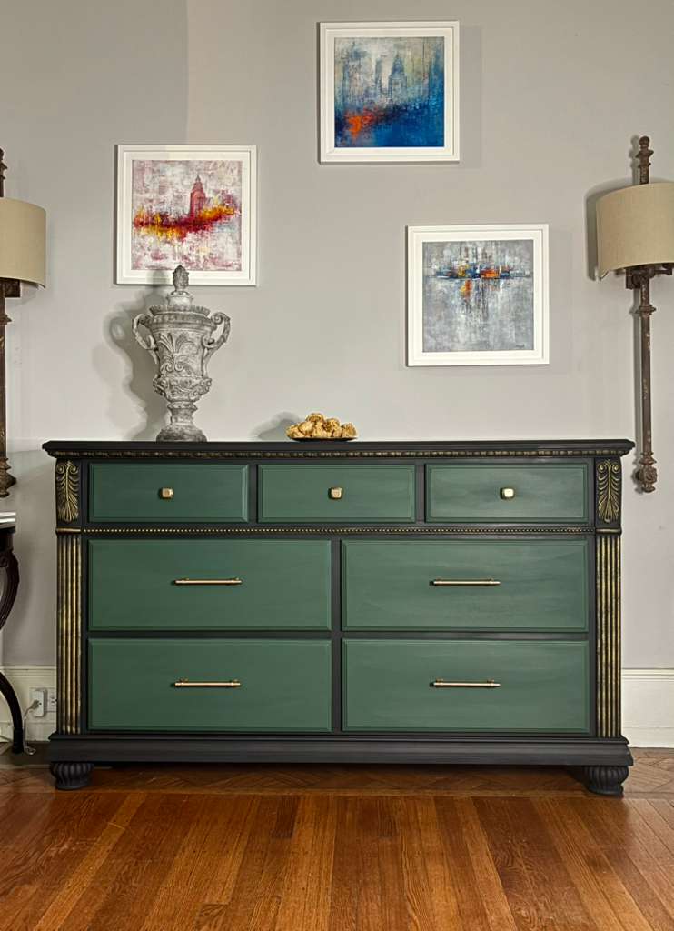 Solid Mahogany 7 Drawers Chest finished in emerald green and black with touches of gold.