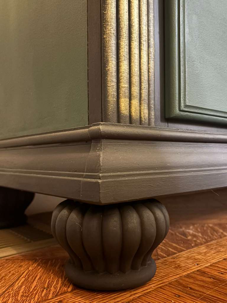 Solid Mahogany 7 Drawers Chest finished in emerald green and black with touches of gold.