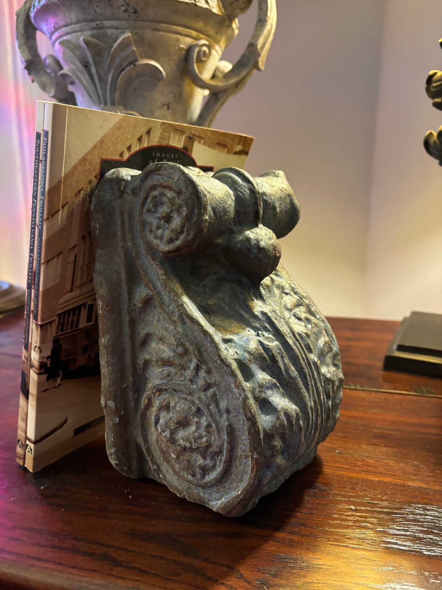 Wood Corbel Bookend, Distressed Patina Provence Blue